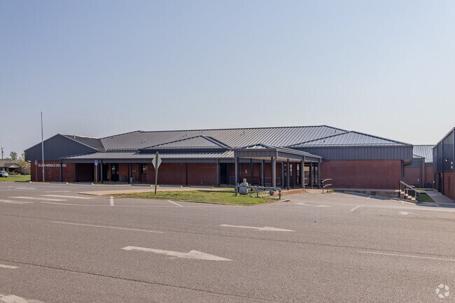 Kids can participate in a variety of competitive programs at Elgin Middle School.