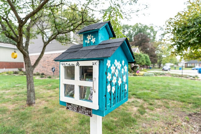 Valley Mills residents enjoy free book borrowing in the neighborhood.