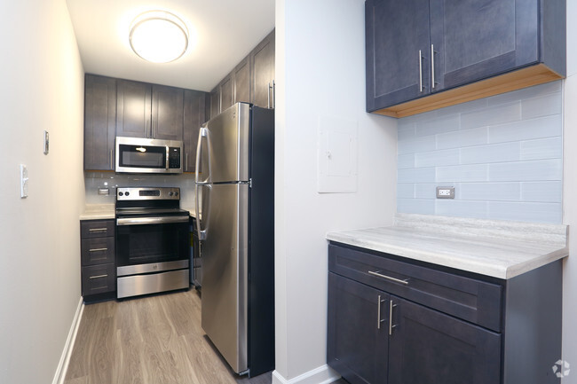 1BR, 1BA - Kitchen
