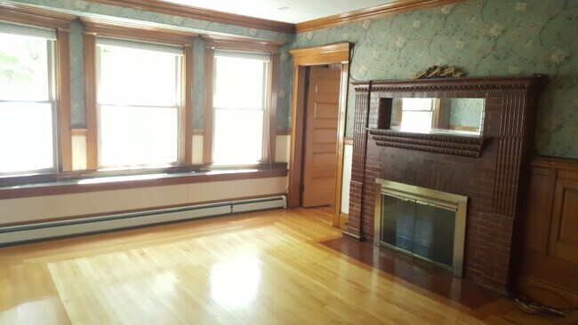 30 Lyman St unit 1, Waltham, MA 02452 - photo 5