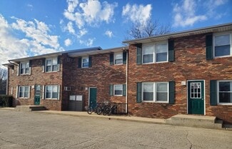 1905 12th St, Charleston, IL 61920