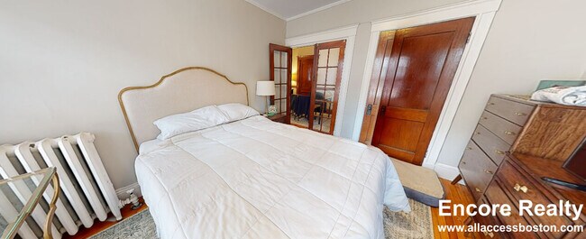 17 Story St unit 3, Cambridge, MA 02138 - photo 2