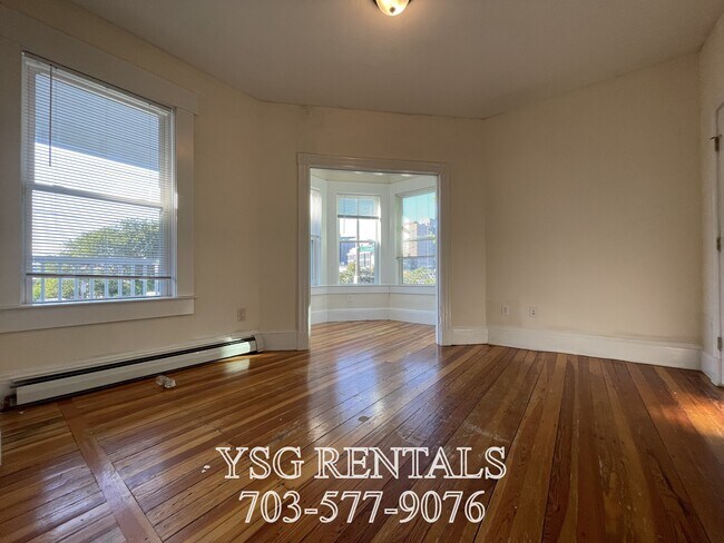 34 Calumet St unit 3, Boston, MA 02120 - photo 2