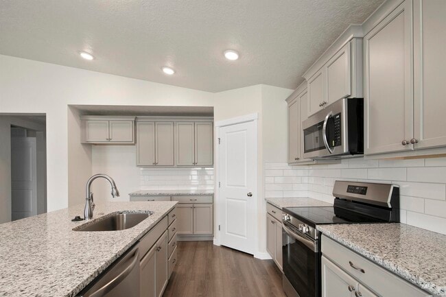 19318 Snowyside Way, Caldwell, ID 83605 - photo 3