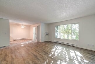 2406 SE Harrison St, Milwaukie, OR 97222