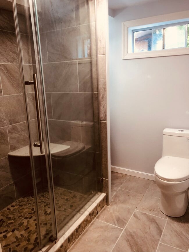 637 Boston Post Rd Unit Garden, Guilford, CT 06437