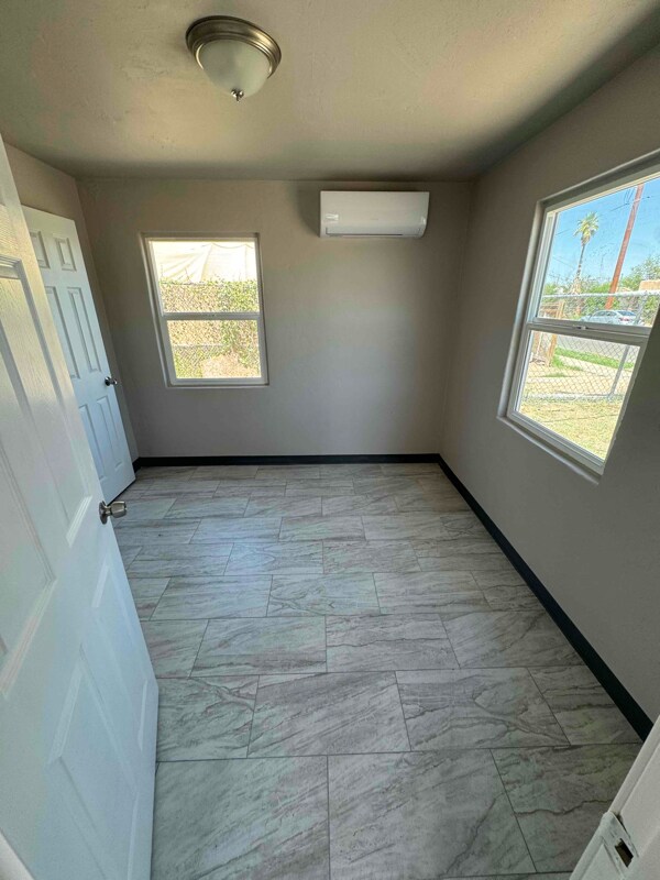 313 W 44th St, Tucson, AZ 85713 - photo 5