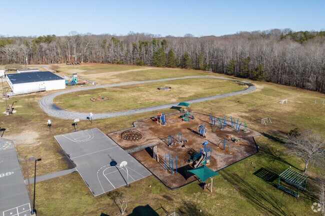 Piney Grove Elementary is rated in the top 15 schools in Forsyth County.