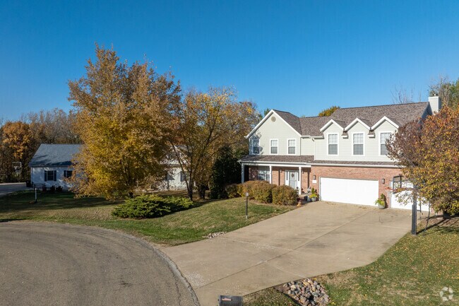 Germantown Hills homes come in a variety of architectural styles.