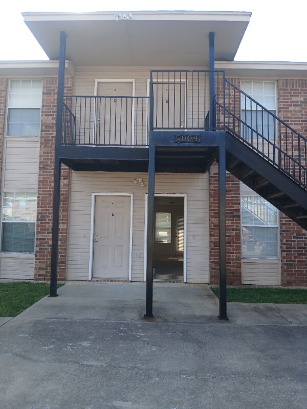 1603 Duncan Ave unit 5804 Redstone dr, Killeen, TX 76541 - photo 2