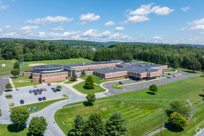 Blue Mountain Middle School receives a B rating on Niche.com excelling in education.
