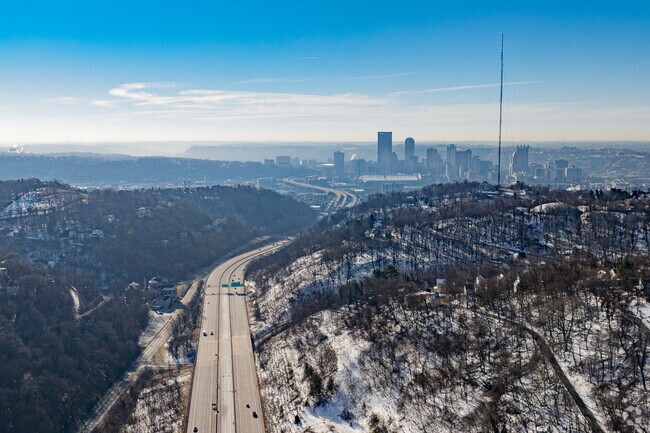 Perry South residents have easy access to I-279 leading in and out of Pittsburgh.