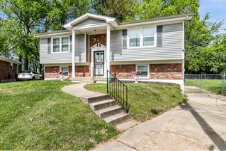 3301 Buckeye Ct, Louisville, KY 40216