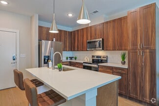 3501 N Austin St, Seguin, TX 78155