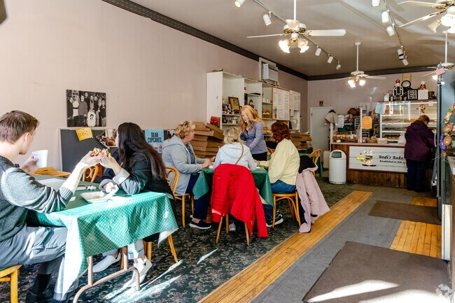 Residents of Twin Lakes are enjoying their lunch break at Bodi's Bake Shop.