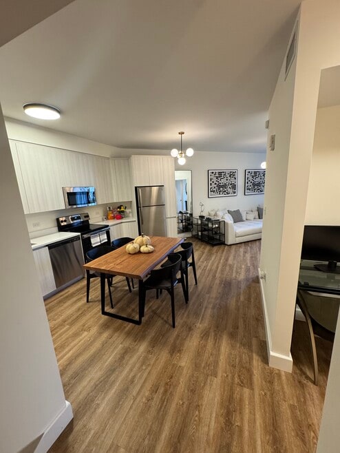 516 NE 3rd St unit A2, Dania, FL 33004 - photo 1