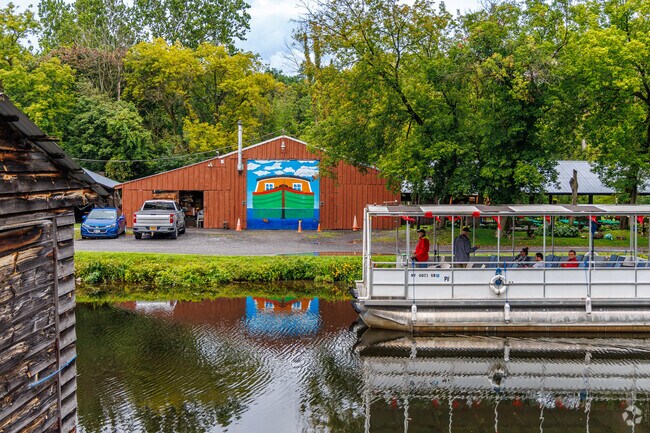 With the historic Erie Canal snaking its way around Fairmount, boating is a popular activity.