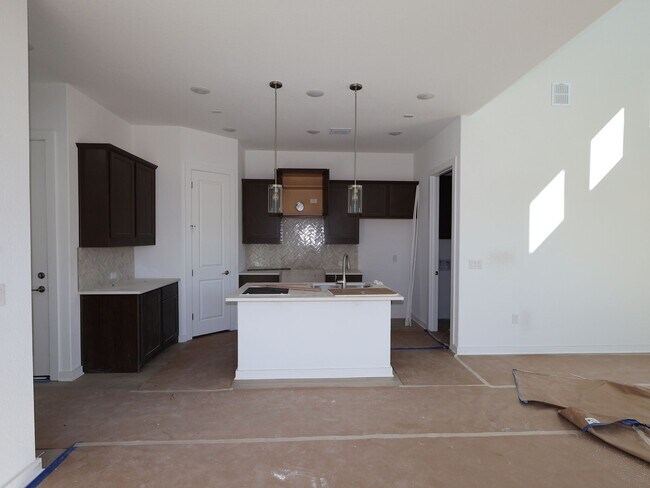 824 Beaverton Dr, Leander, TX 78641 - photo 5