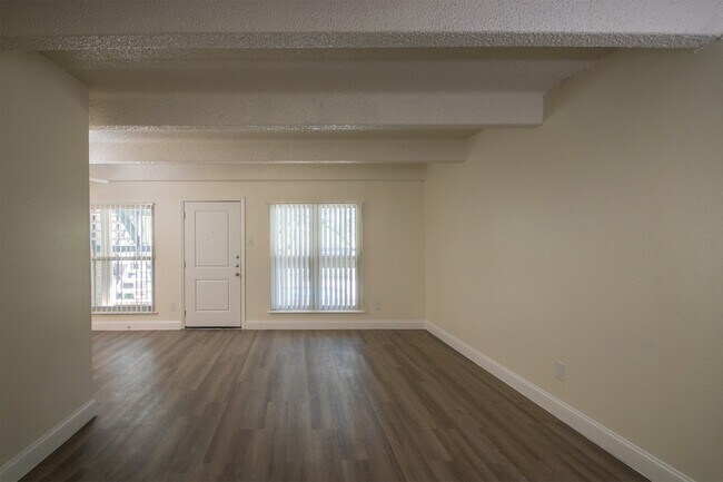 Harvard Square, Dallas, TX 75231 - photo 5