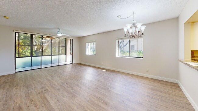 1103 Duncan Cir unit 1040, Palm Beach Gardens, FL 33418 - photo 2