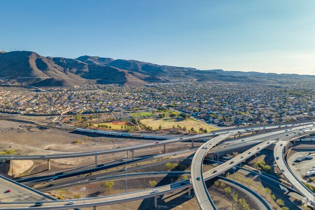 The intersection of the 215 and the 515 adjacent to Downtown Henderson makes travel easy.