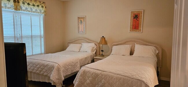 142 Scotch Broom Dr unit Village at the Glens, Little River, SC 29566 - photo 5