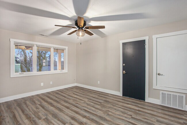 174 S Fremont St NE unit 1, Rockford, MI 49341 - photo 5