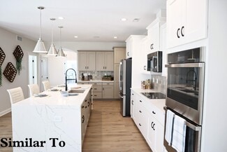 548 NW Creekside Dr, Waukee, IA 50263