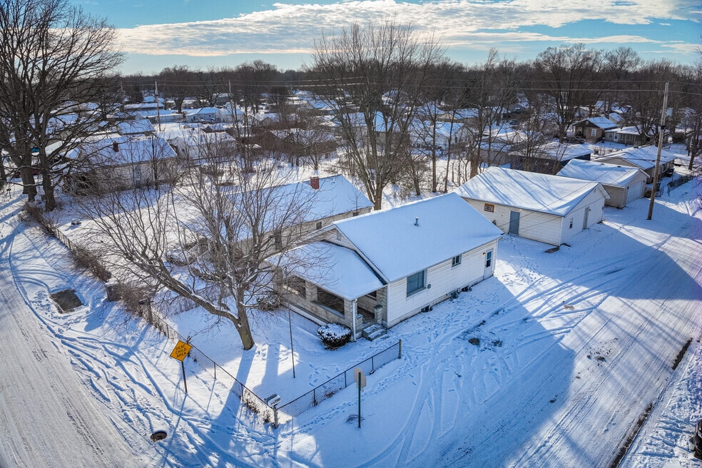 2502 Foltz St, Indianapolis, IN 46241 - photo 2