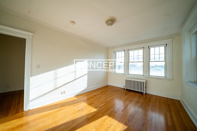 58 Selkirk Rd unit 14, Brighton, MA 02135 - photo 2