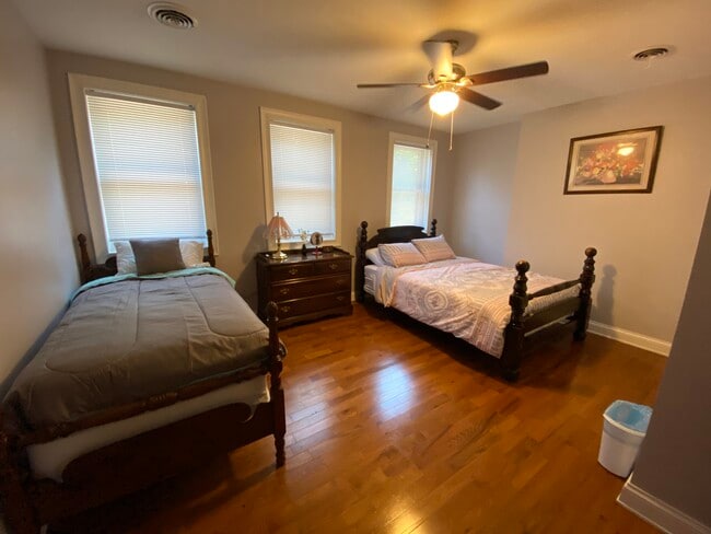 907 E Carson St, Pittsburgh, PA 15203 - photo 7