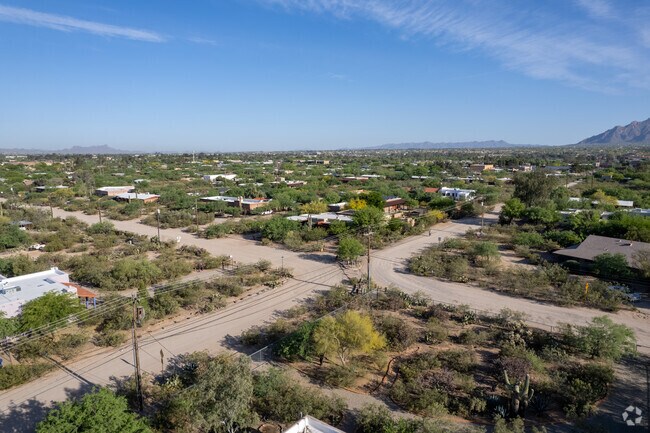 Richland Heights is made up of north-south and east-west running grids.