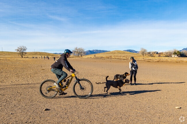 Lexington Estates combines modern living with spectacular Rocky Mountain views.