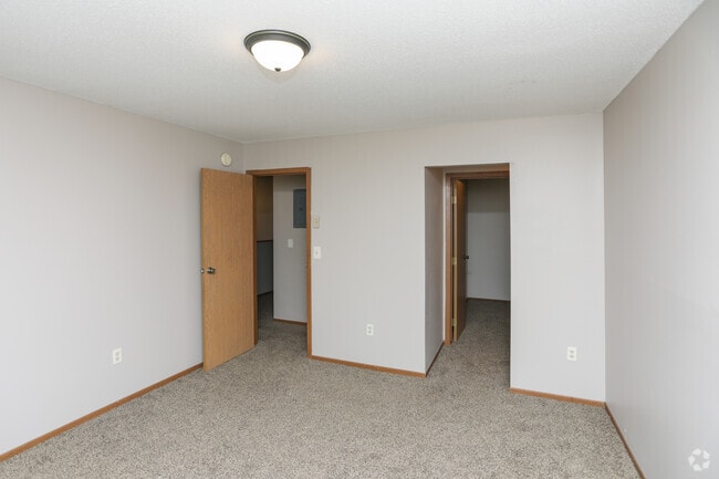 Ninth Circle Apartments, Fargo, ND 58103 - photo 4