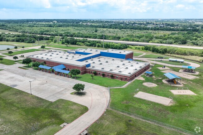 Caddo Grove Elementary School is a part of Joshua ISD.