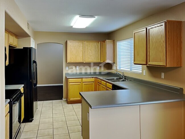 9318 E Fairfield St, Mesa, AZ 85207 - photo 4