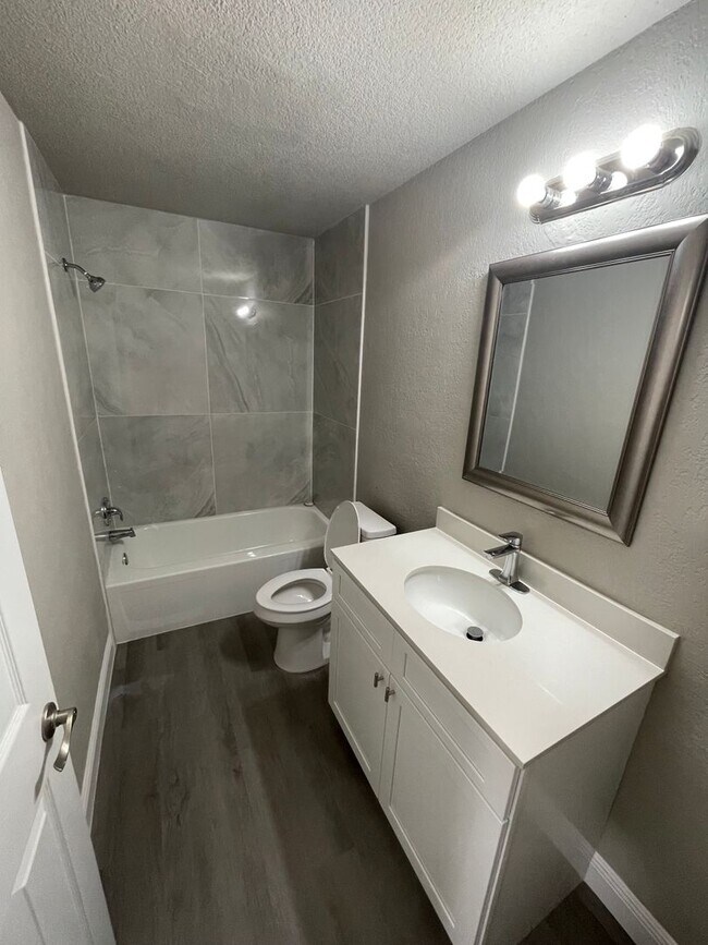 Seacrest on Southern, Biloxi, MS 39531 - photo 5