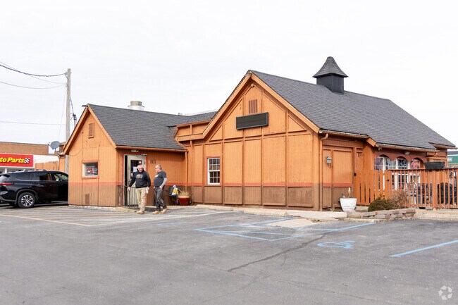 South Nicholasville diners frequent Fiesta Mexico for authentic Mexican cuisine.