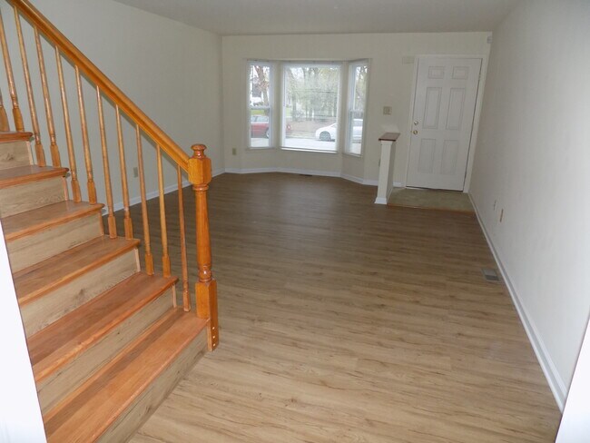 Middlesex Village Apartments, Middlesex, NJ 08846 - photo 4