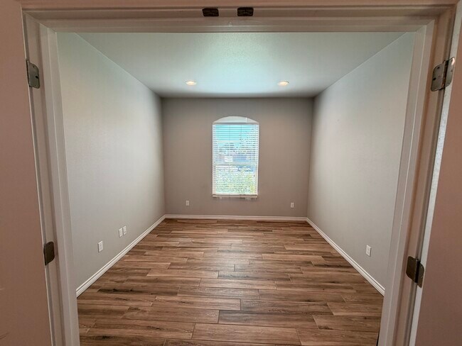 2017 Boise Dr, Odessa, TX 79762 - photo 7