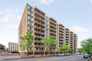 2130 P St NW, Washington, DC 20037