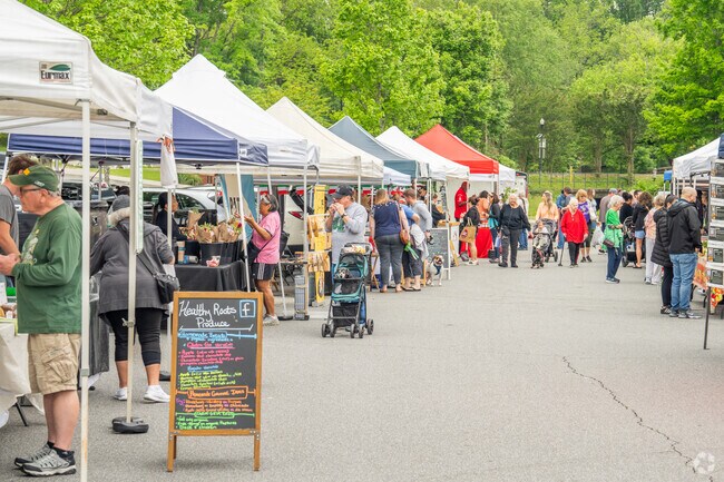 The Acworth Farmers Market is open every Friday morning at 8am during the warmer months.