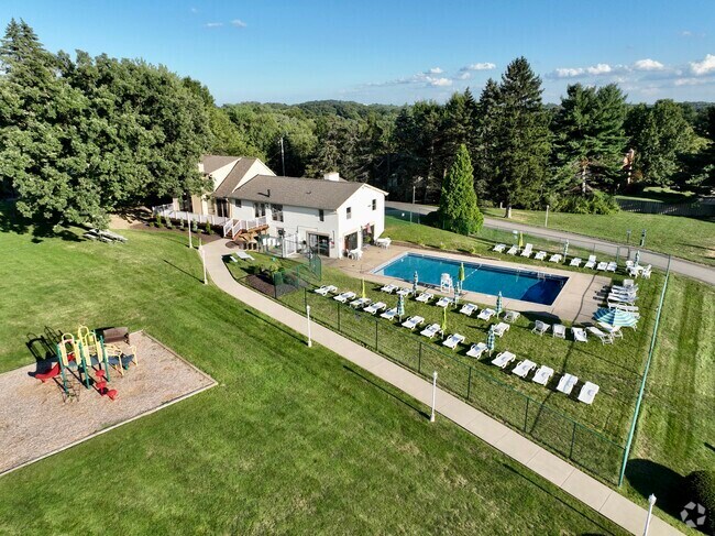 Enjoy a dip in the pool at Hunter's Point in Franklin Park.