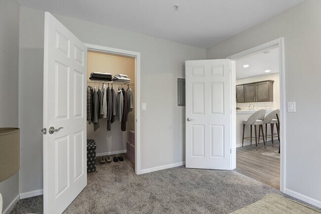 Spring Mill Manor, Springfield, NJ 07081 - photo 7