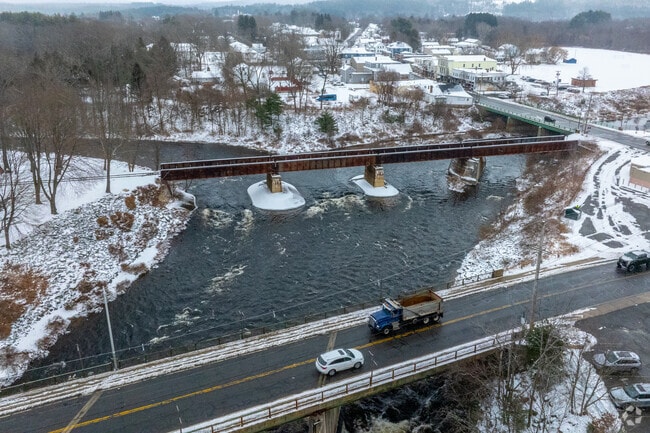 Three Rivers flows through Palmer.