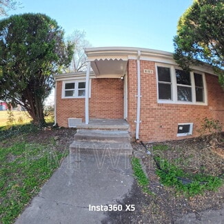 6165 E Boston St, Wichita, KS 67218