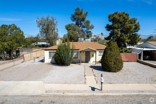 A mid-century home located within the Julia Keen Neighborhood.
