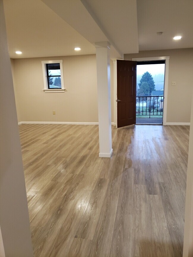 107 W Biddle St, Gordon, PA 17936 - photo 4