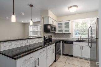105 Runnymede Ave, Wayne, PA 19087
