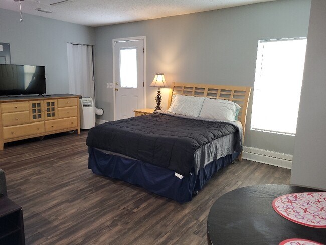 8580 Springtree Rd unit 1, Jacksonville, FL 32210 - photo 5